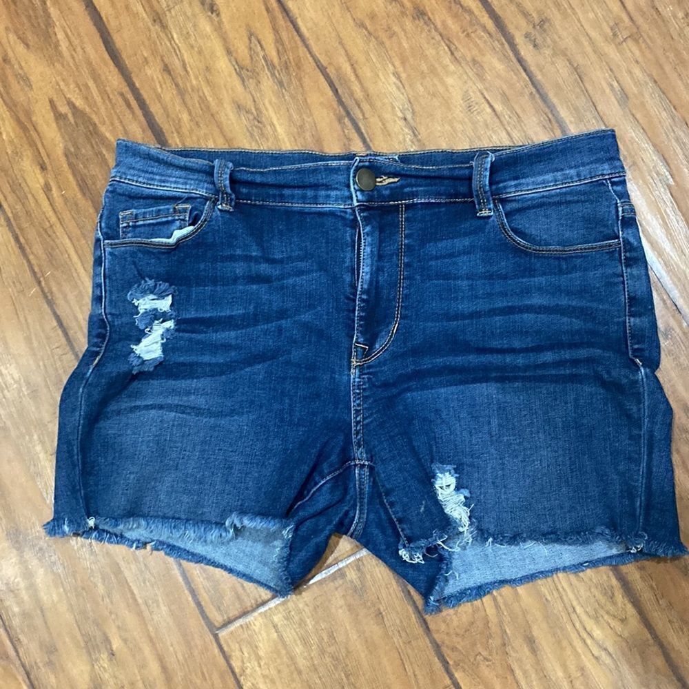 Forever 21 Plus Distressed Stretch Denim Shorts Cut offs